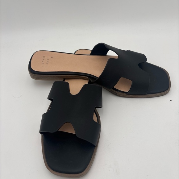 a new day Black Open-Toe Sandals - Picture 2 of 7